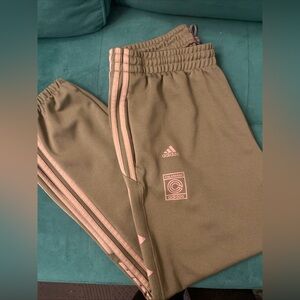 Mens Adidas Yeezy Calabasas Track Pants Size Medium
